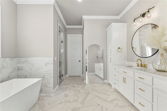 4711 S Inglewood Road, Rogers, AR 72758