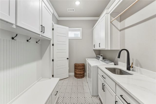 4711 S Inglewood Road, Rogers, AR 72758