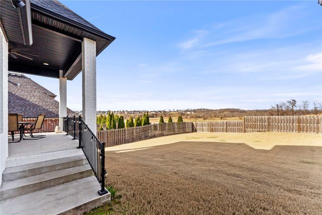 4711 S Inglewood Road, Rogers, AR 72758