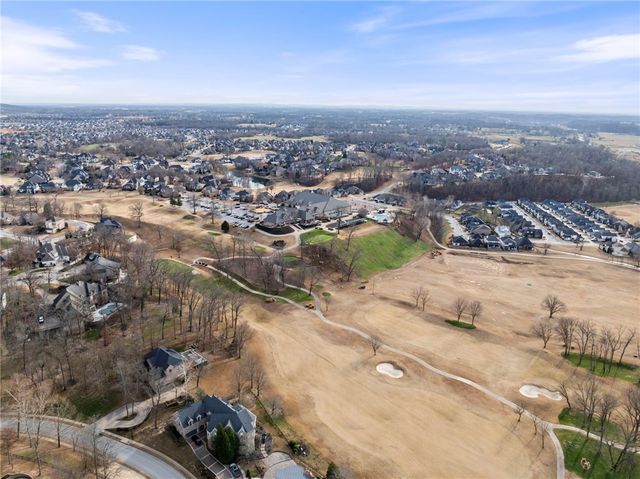 4711 S Inglewood Road, Rogers, AR 72758