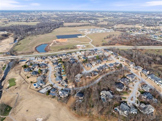 4711 S Inglewood Road, Rogers, AR 72758