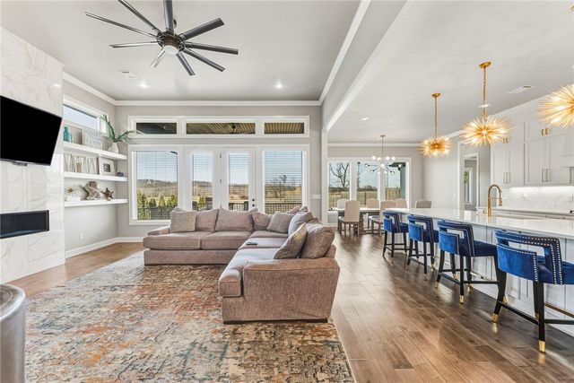 4711 S Inglewood Road, Rogers, AR 72758