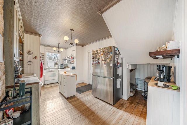 517 S LOCUST STREET, Appleton, WI 54914