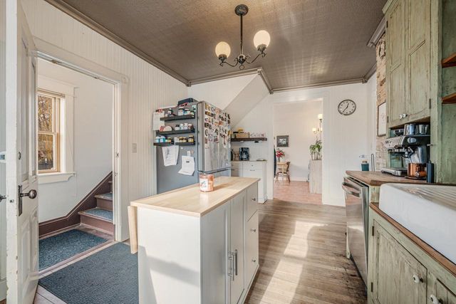 517 S LOCUST STREET, Appleton, WI 54914