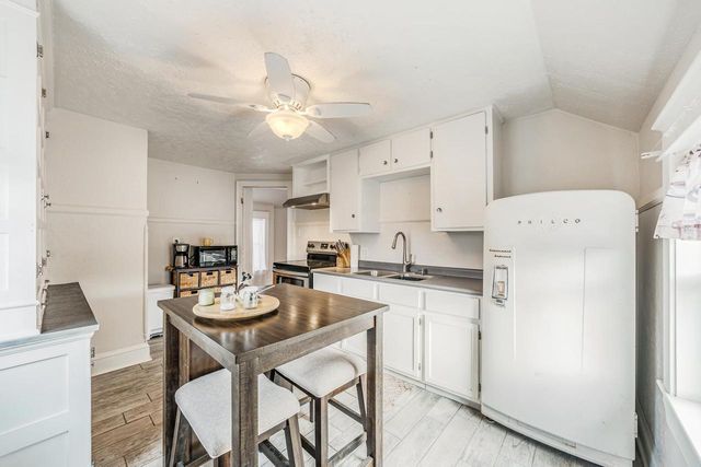 517 S LOCUST STREET, Appleton, WI 54914