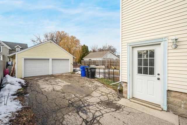 517 S LOCUST STREET, Appleton, WI 54914