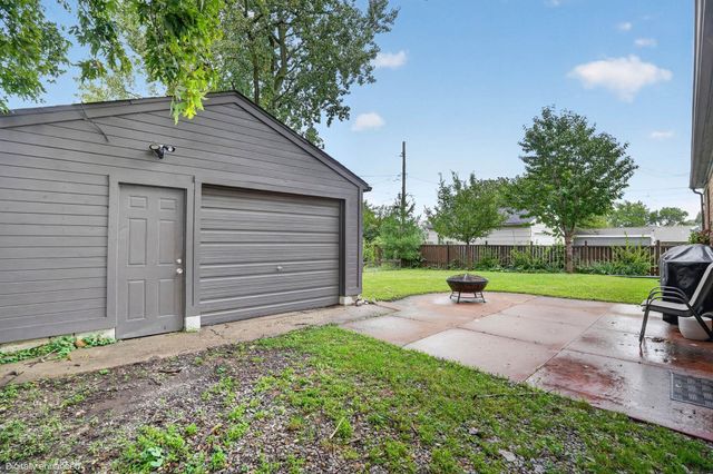 1670 Sager Avenue, Waterloo, IA 50701