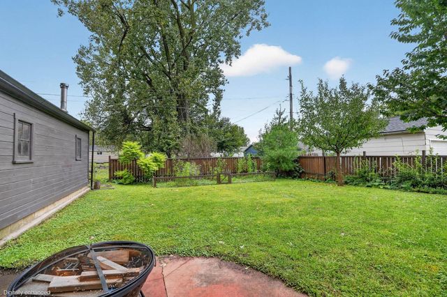 1670 Sager Avenue, Waterloo, IA 50701