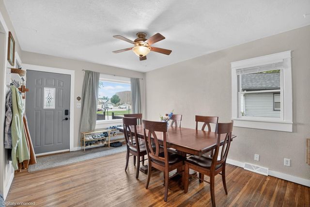 1670 Sager Avenue, Waterloo, IA 50701