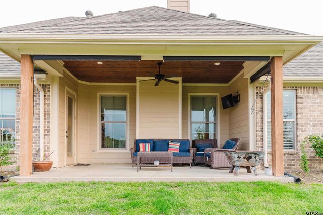222 Sunnys Halo Blvd, Bullard, TX 75757