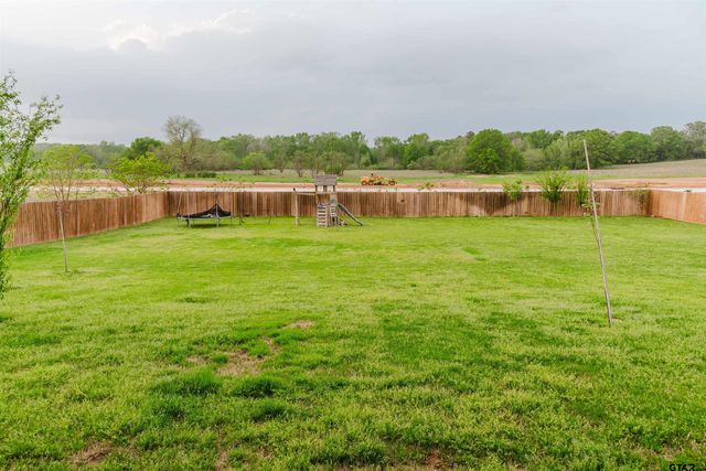 222 Sunnys Halo Blvd, Bullard, TX 75757