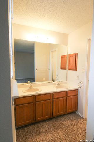 945 Schertz Pkwy, Schertz, TX 78154
