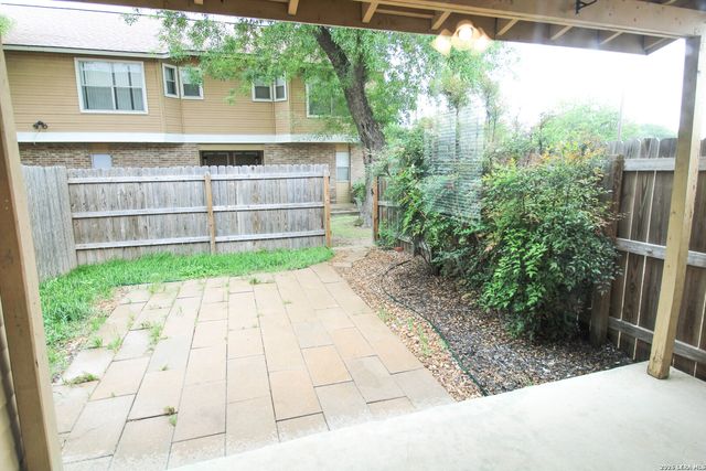 945 Schertz Pkwy, Schertz, TX 78154