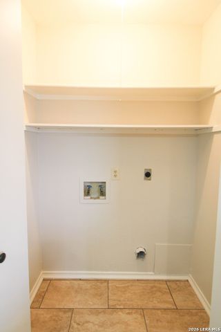 945 Schertz Pkwy, Schertz, TX 78154