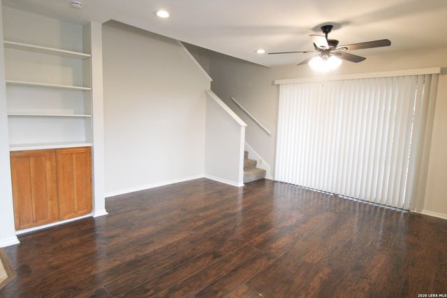 945 Schertz Pkwy, Schertz, TX 78154