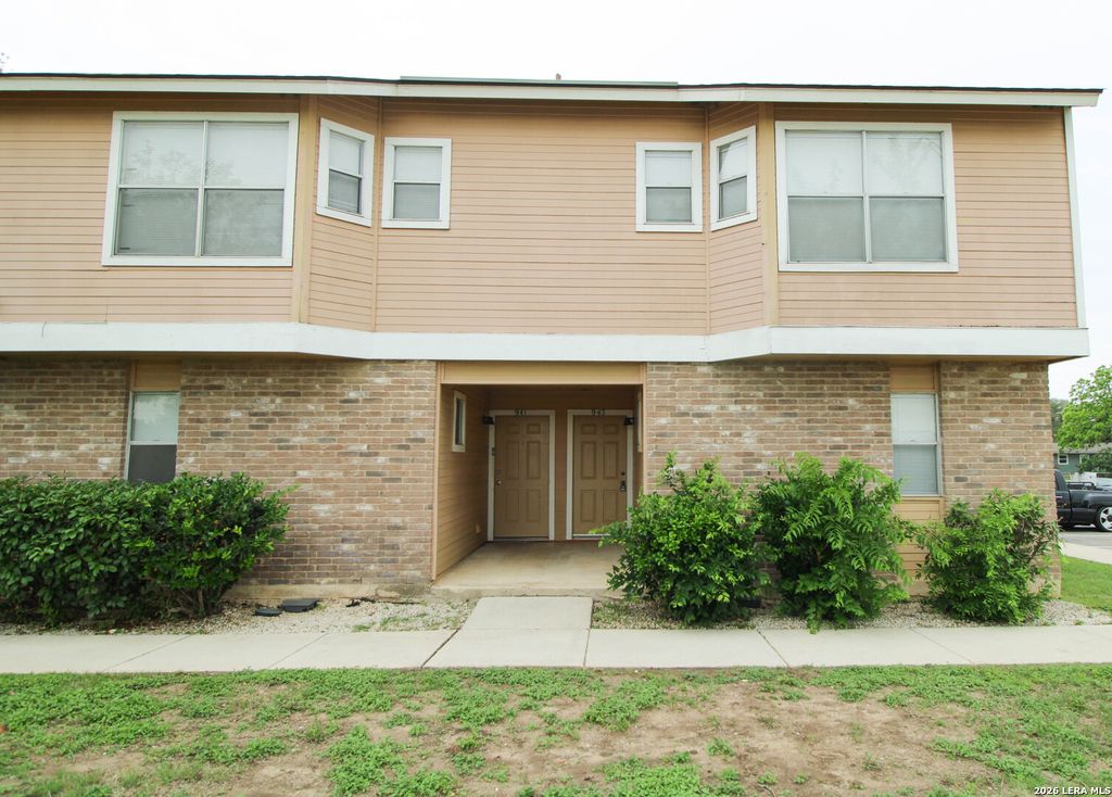 945 Schertz Pkwy, Schertz, TX 78154