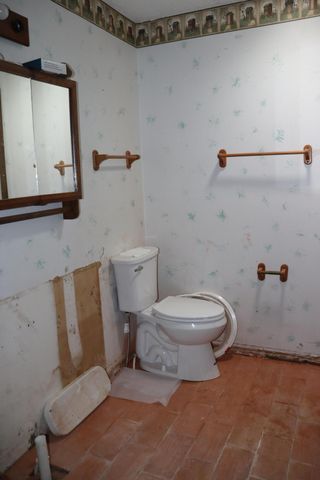 4710 State Route A, Macomb, MO 65702