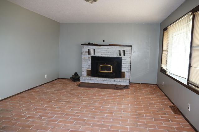 4710 State Route A, Macomb, MO 65702