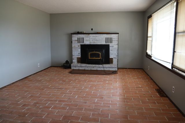 4710 State Route A, Macomb, MO 65702