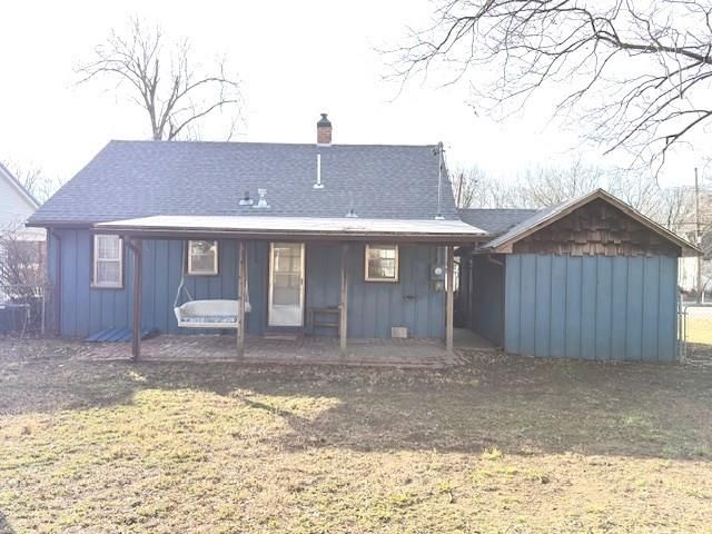 824 N Ash Street, Nevada, MO 64772