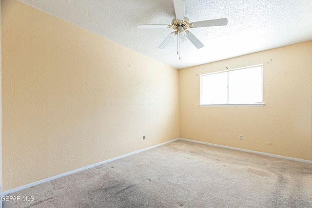 1008 KINGSWREATH Place, El Paso, TX 79907