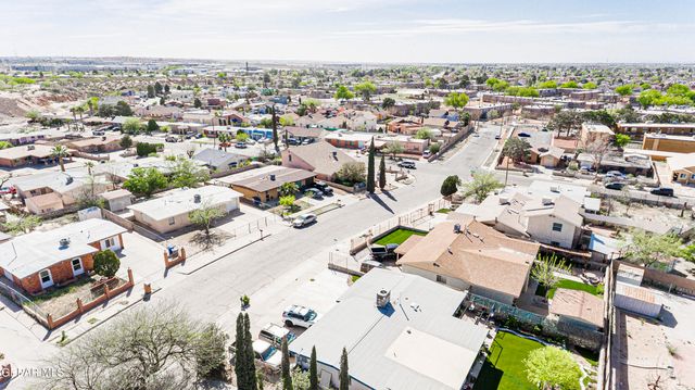 1008 KINGSWREATH Place, El Paso, TX 79907