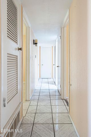 1008 KINGSWREATH Place, El Paso, TX 79907