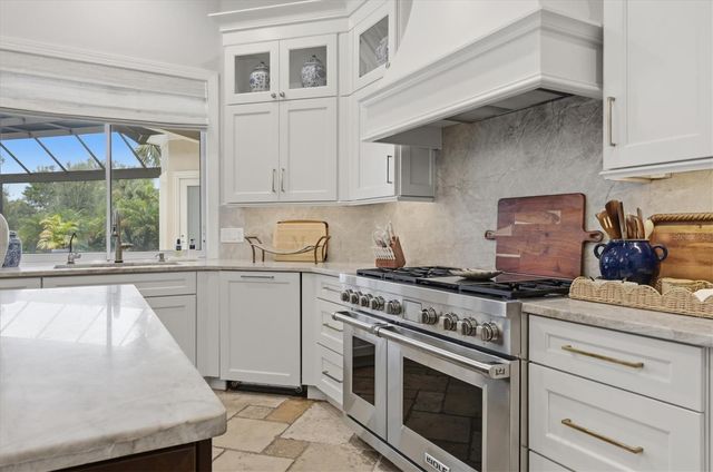3360 FOUNDERS CLUB DRIVE, Sarasota, FL 34240