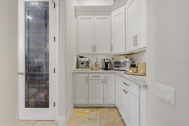 3360 FOUNDERS CLUB DRIVE, Sarasota, FL 34240
