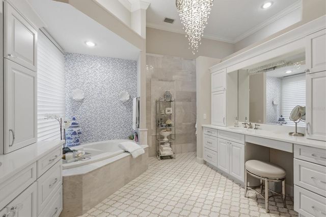 3360 FOUNDERS CLUB DRIVE, Sarasota, FL 34240