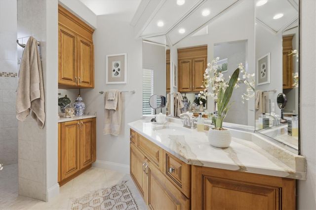 3360 FOUNDERS CLUB DRIVE, Sarasota, FL 34240