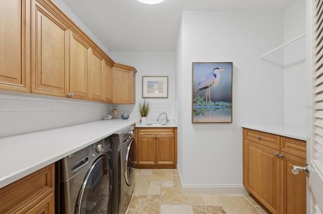 3360 FOUNDERS CLUB DRIVE, Sarasota, FL 34240
