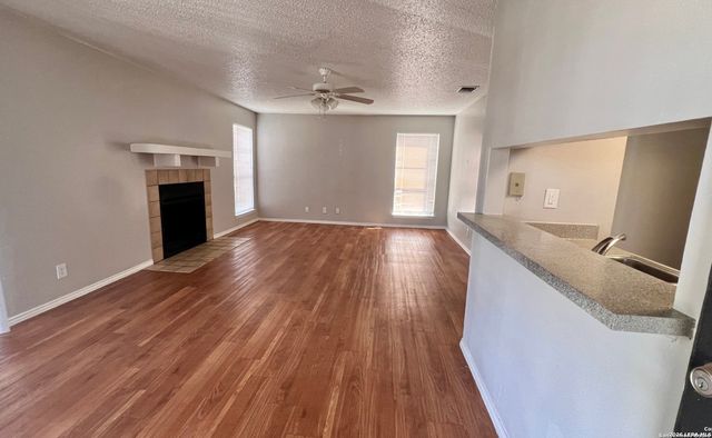 806 Station, Converse, TX 78109