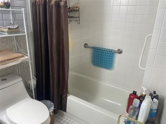 175 NE 203rd Ter 28, Miami Gardens, FL 33179