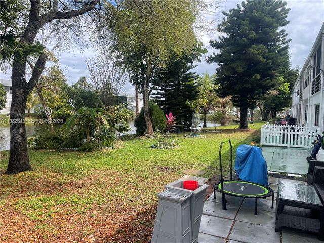 175 NE 203rd Ter 28, Miami Gardens, FL 33179