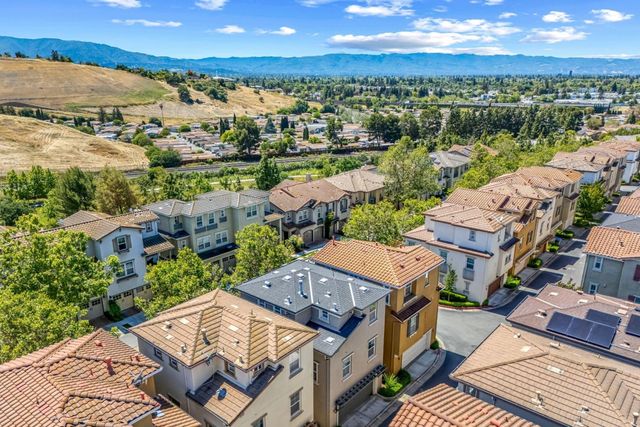 2405 Plateau Drive, San Jose, CA 95125