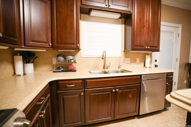 20411 Gathering Oak, San Antonio, TX 78258