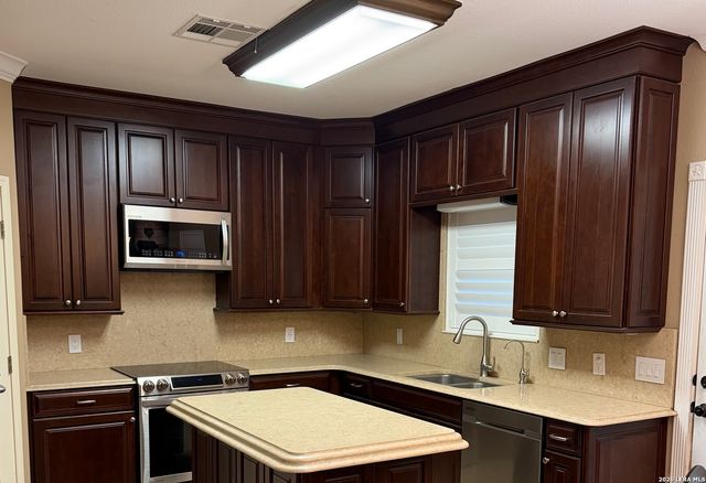 20411 Gathering Oak, San Antonio, TX 78258