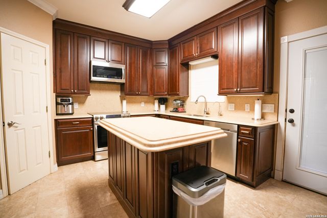 20411 Gathering Oak, San Antonio, TX 78258