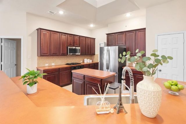 13415 Highland Park Court, Houston, TX 77070