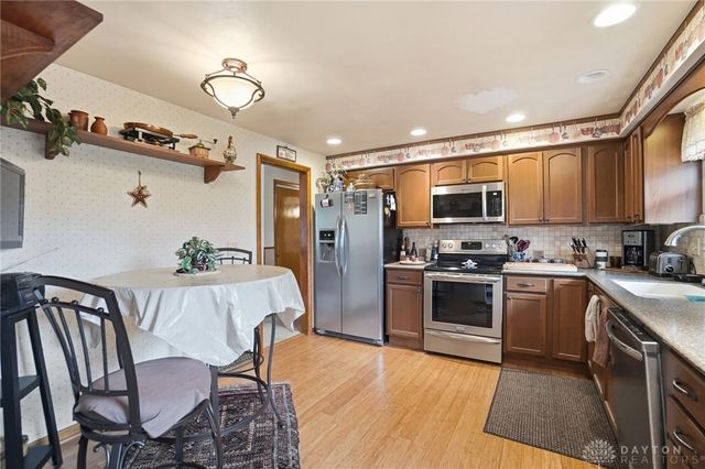 2761 La Cresta Drive, Beavercreek, OH 45431