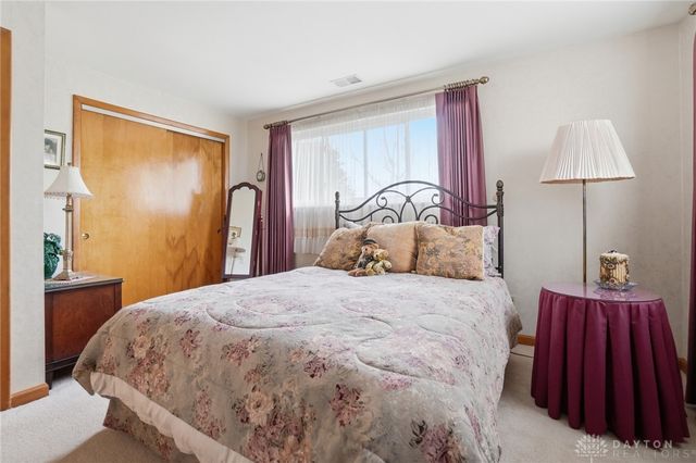 2761 La Cresta Drive, Beavercreek, OH 45431