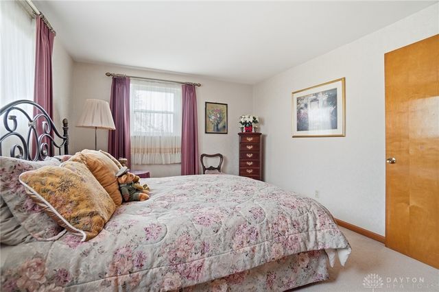 2761 La Cresta Drive, Beavercreek, OH 45431