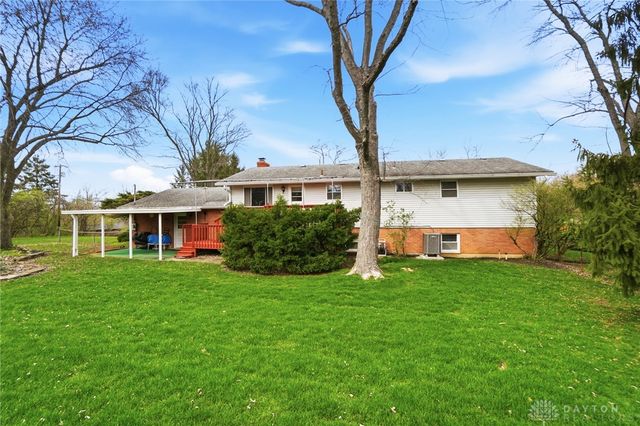 2761 La Cresta Drive, Beavercreek, OH 45431