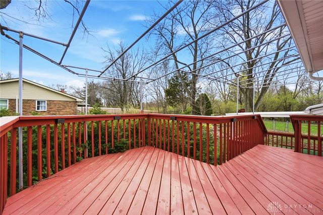 2761 La Cresta Drive, Beavercreek, OH 45431