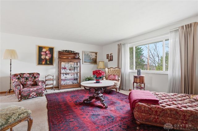 2761 La Cresta Drive, Beavercreek, OH 45431