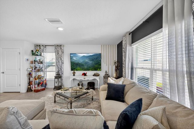 35386 SPRUCE KNOB COURT, Dade City, FL 33525