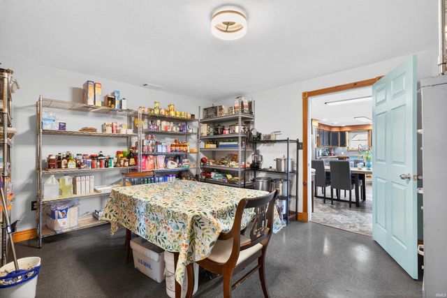 5801 St Rd 158, Bedford, IN 47421