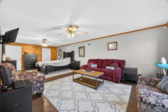5801 St Rd 158, Bedford, IN 47421