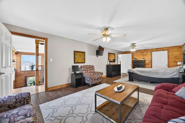 5801 St Rd 158, Bedford, IN 47421